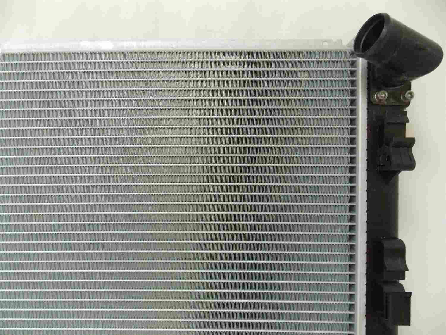 pro parts radiator  frsport 05-r2979