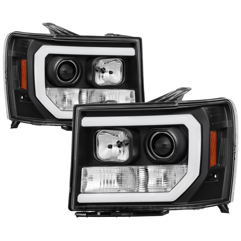 Spyder GMC Sierra 1500/2500/3500 07-13 V2 Projector Headlights- Black PRO-YD-GS07V2-LBDRL-BK 5083630 Main Image