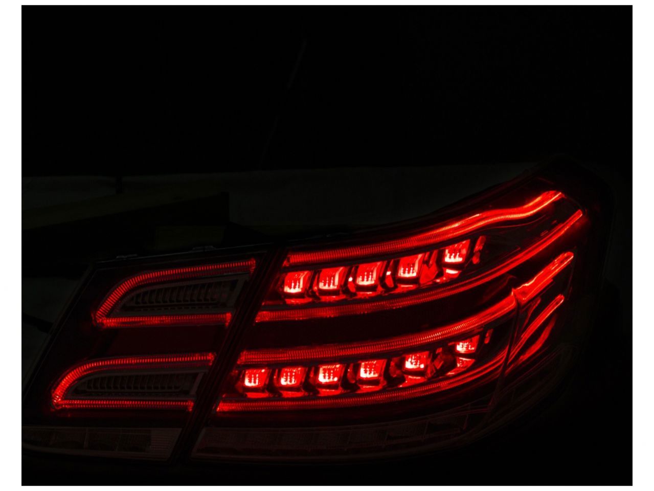 Anzo 2010-2013 Mercedes Benz E Class W212 LED Taillights Red/Clear