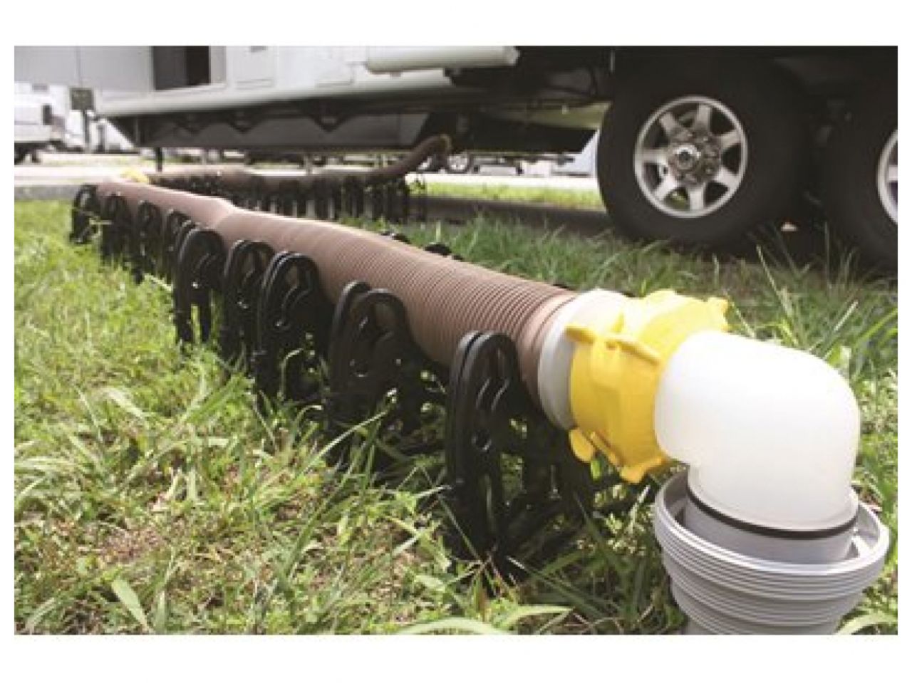 Camco Revolution RV Sewer Kit - Kit - 20'