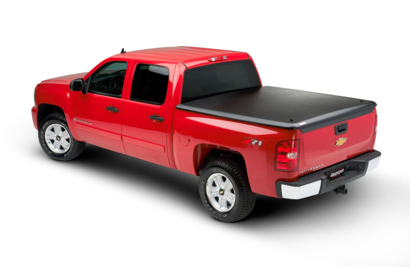 Undercover UND Classic Bed Covers Tonneau Covers Bed Covers - Hinged main image