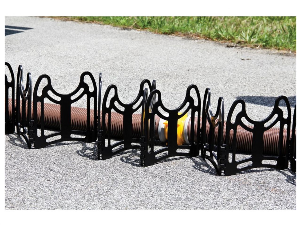 Camco Sidewinder Plastic Sewer Hose Support - 10' Bilingual