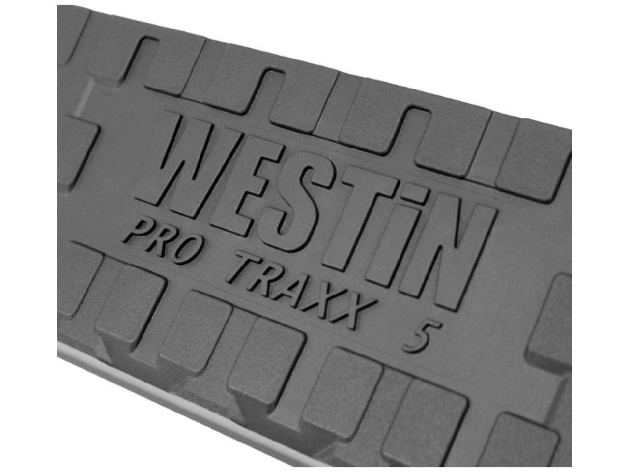 Westin PRO TRAXX 4 Oval Nerf Step Bars