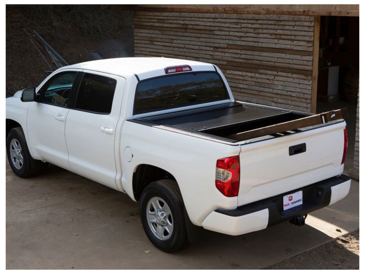 Pace Edwards 2019 Dodge Ram 1500 Crew Cab 5ft 6in Bed JackRabbit Tonneau Cover