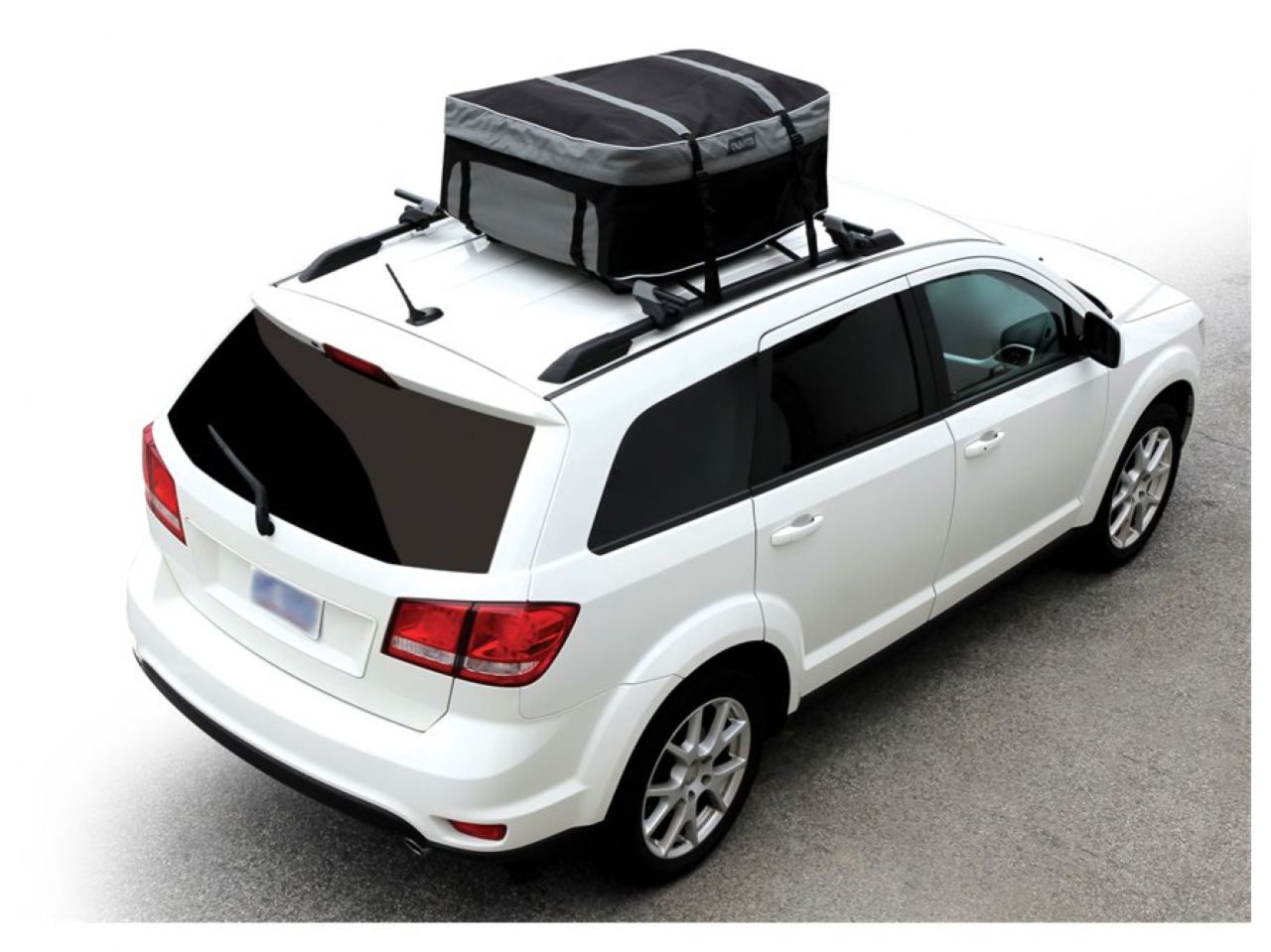 Camco Rooftop Car Carrier - Soft, 39" X 30.5" X 17", Medium