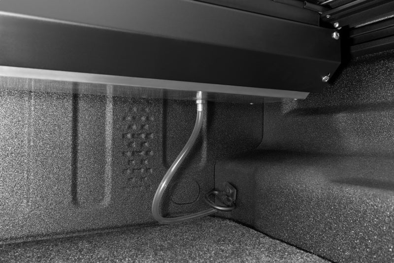 Rugged Ridge Armis Retractable Locking Bed Cover w/o Trail Rails 20-21 Jeep Gladiator JT 13550.34