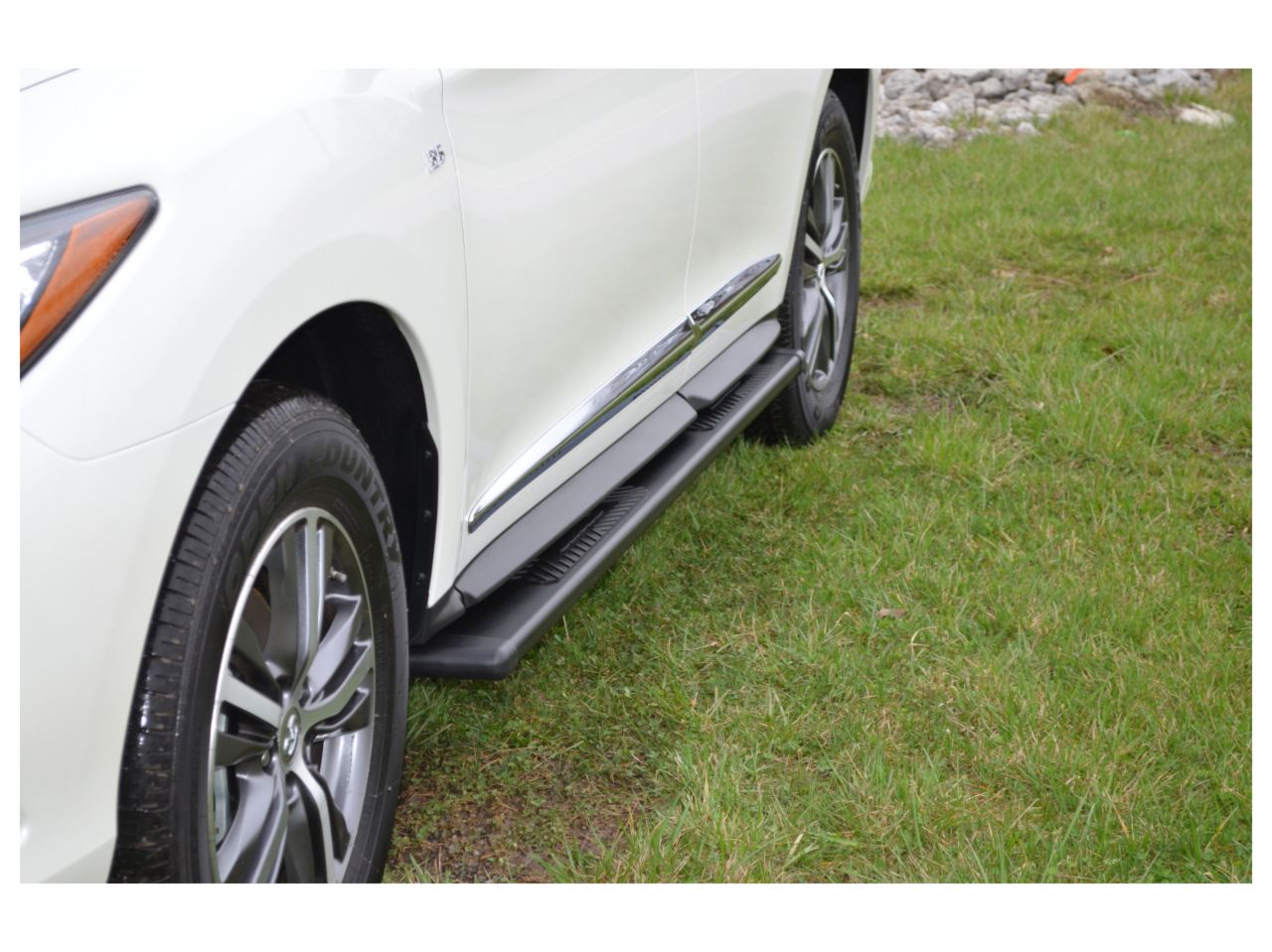 Owens Running Boards Black Fusion Oval Steps 14-17 Infinity QX60