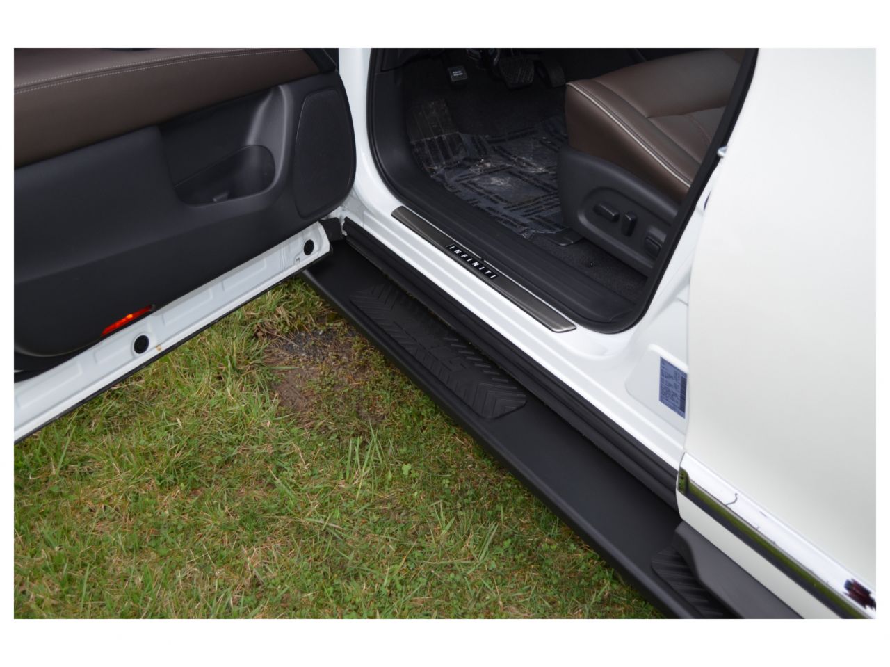 Owens Running Boards Black Fusion Oval Steps 14-17 Infinity QX60