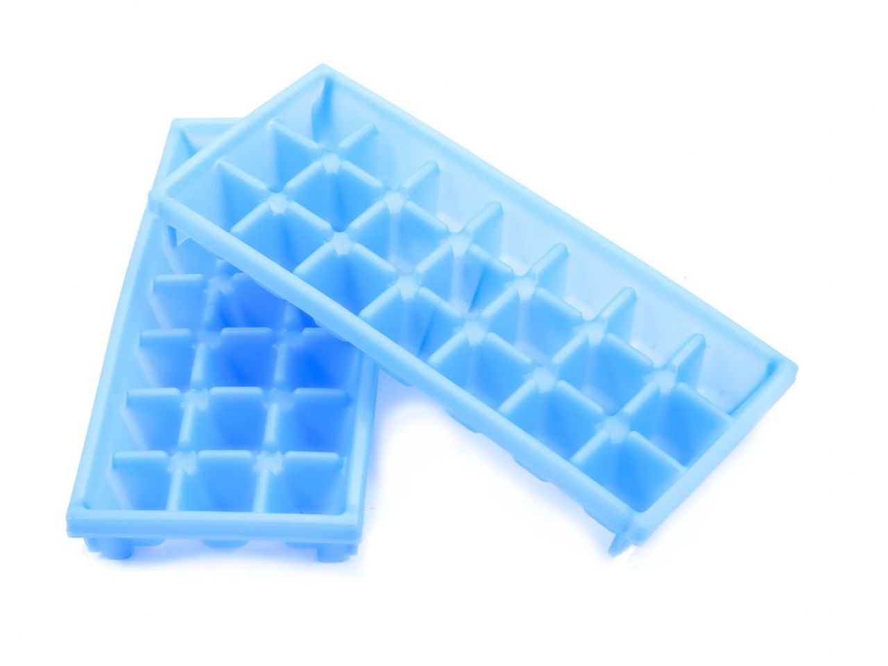 Camco Mini Ice Cube Trays - 2 Pack 9" x 4" x 1" Bilingual