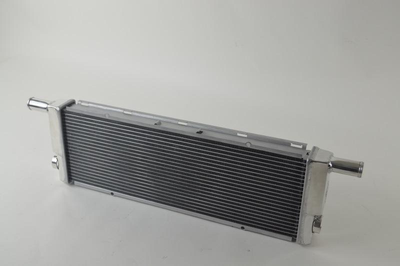 CSF Porsche 911 Turbo/GT3 RS/GT4 (991) Center Radiator 7068 Main Image