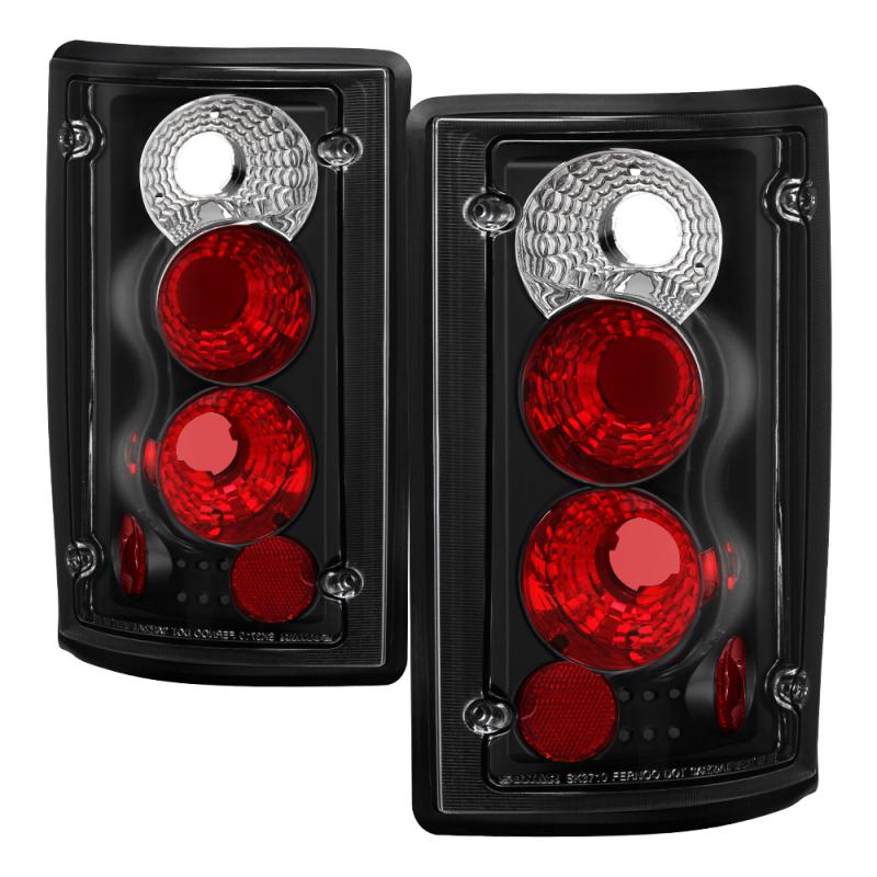 Spyder Ford Excursion 00-06/Econoline 150/250/350/450/550 95-06 Euro Tail Lights Blk ALT-YD-FEC00-BK 5002914 Main Image