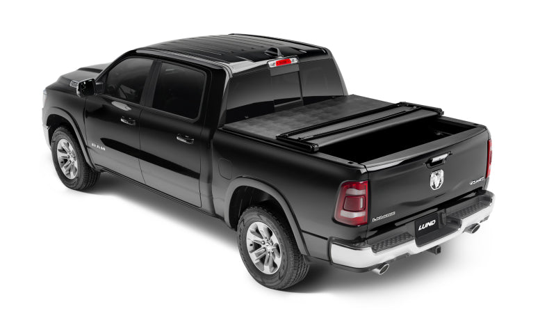 Lund 05-12 Dodge Dakota (5ft. Bed w/o Utility TRack) Genesis Tri-Fold Tonneau Cover - Black 95088