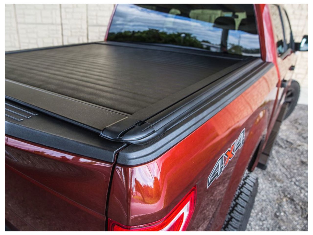 Pace Edwards 16-17 Toyota Tacoma Double Cab 5ft 1in Bed UltraGroove Tonneau Cover