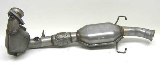 Davico Mfg Exact-Fit Catalytic Converter  top view frsport 18213