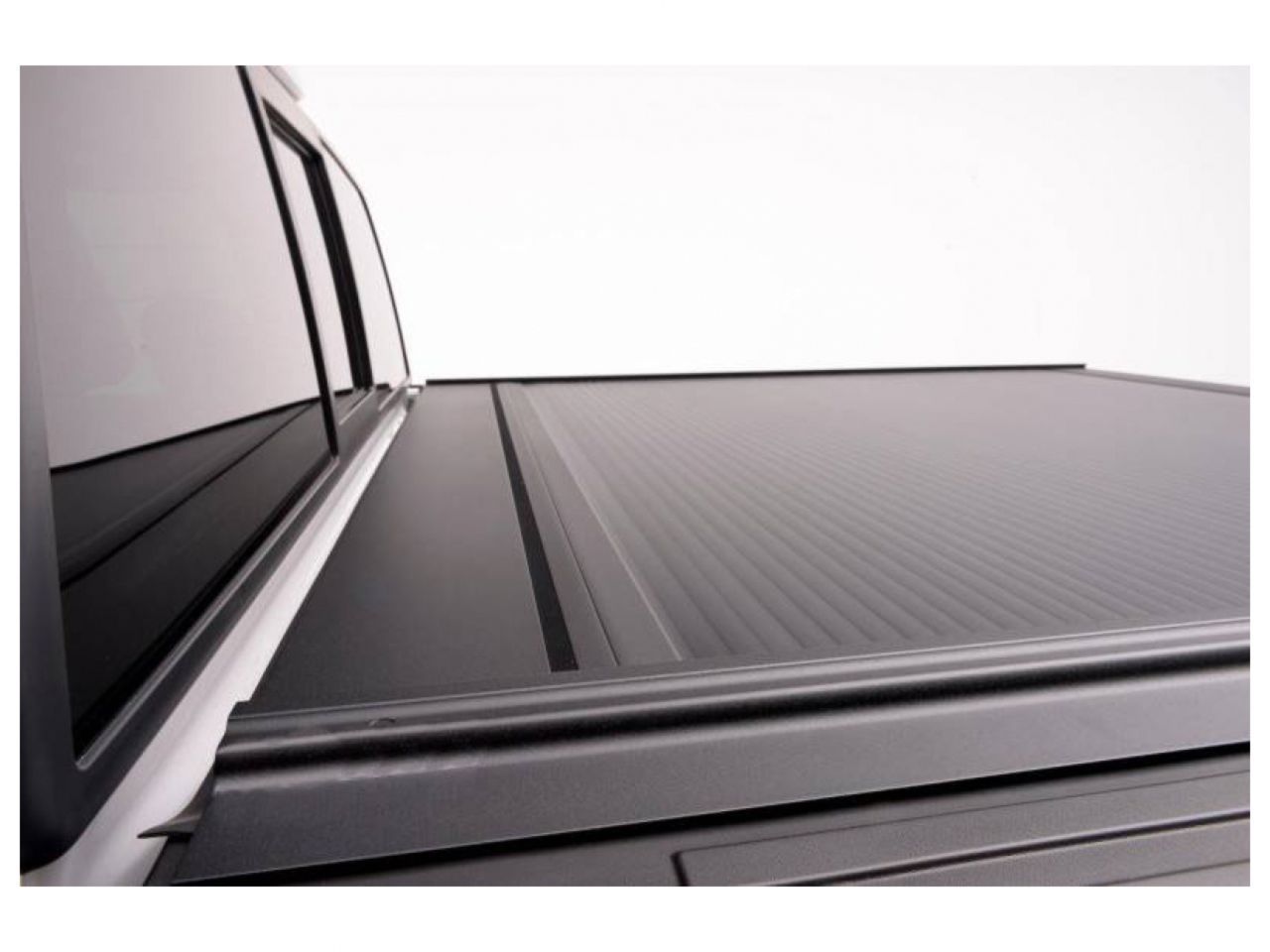 Retrax Tonneau Cover 60472 Item Image