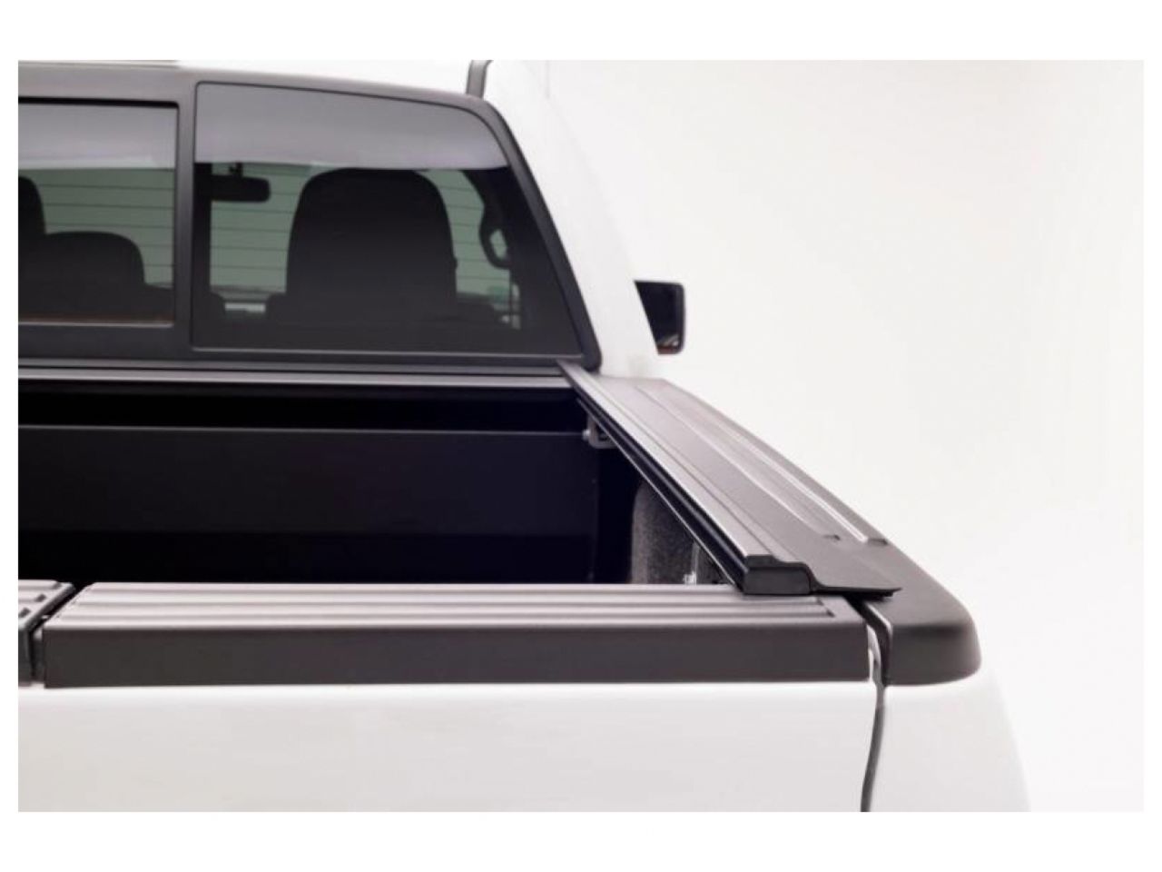 Retrax 07-13 Chevy/GMC 5.8ft Bed w/ Stake Pocket