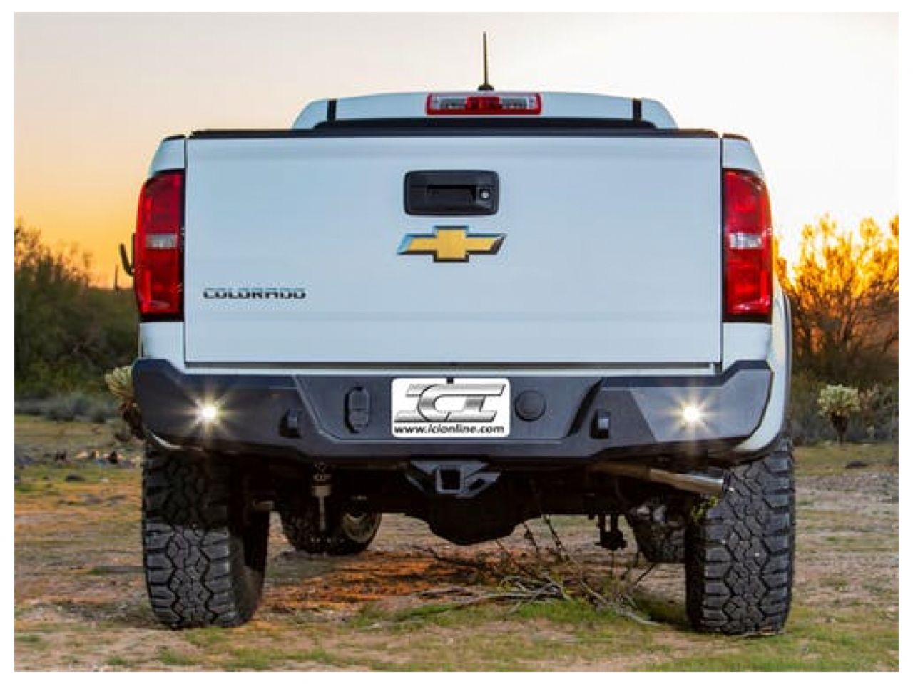 Innovative Creations Inc Magnum Rear Bumper 15-18 Colorado w/Lite