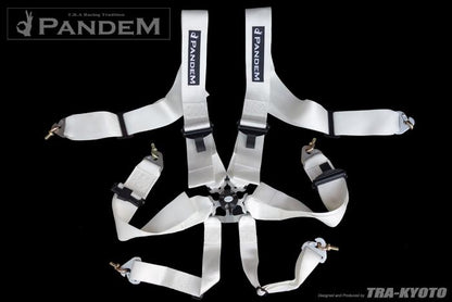 TRA Kyoto Pandem Seat Belt Harness - White