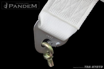 TRA Kyoto Pandem Seat Belt Harness - White