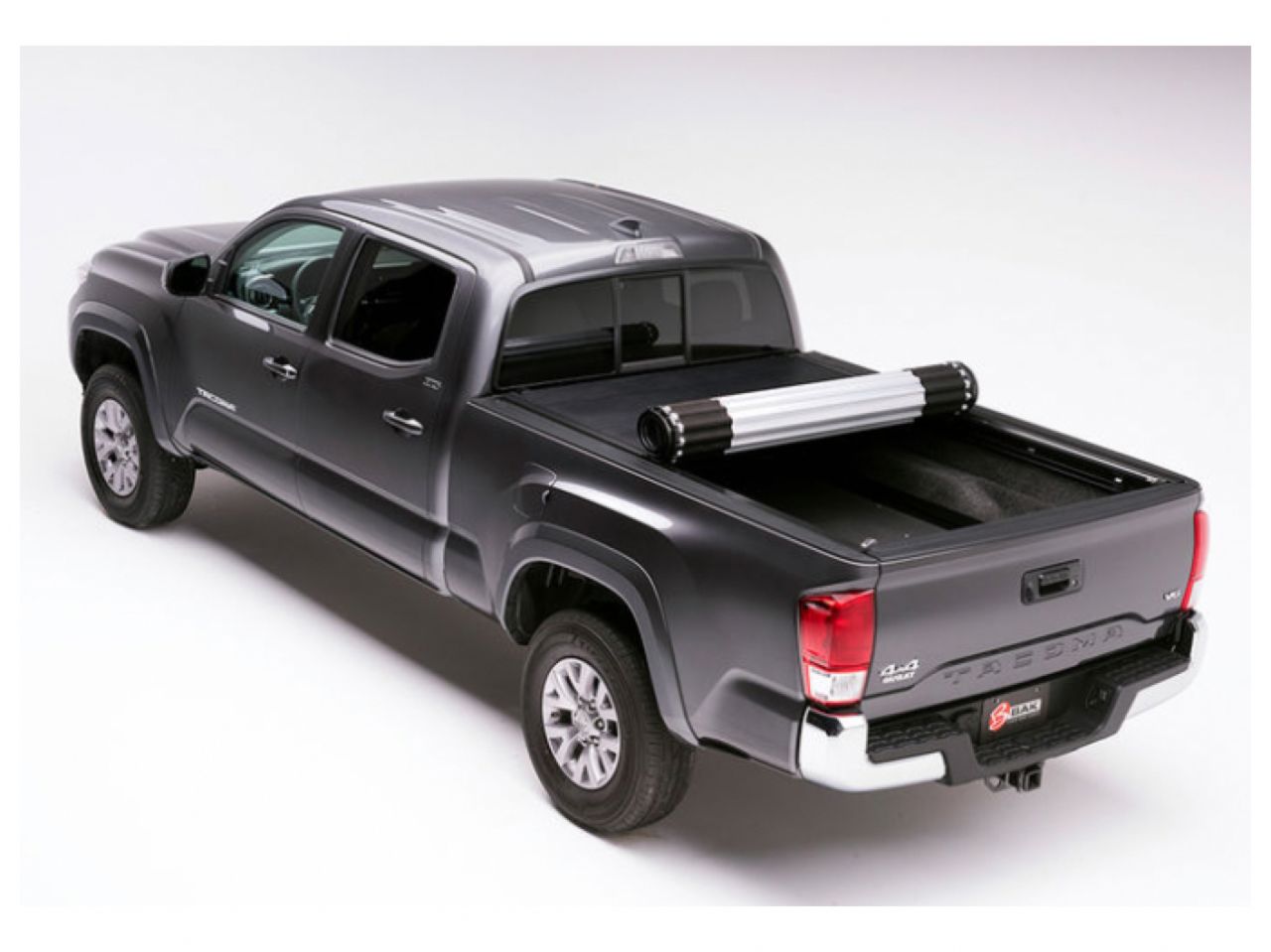 BAK Revolver X2 05-15 Toyota Tacoma 5ft Bed