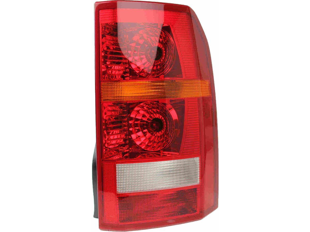 Genuine Parts Company Tail Lamps XFB000583 Item Image