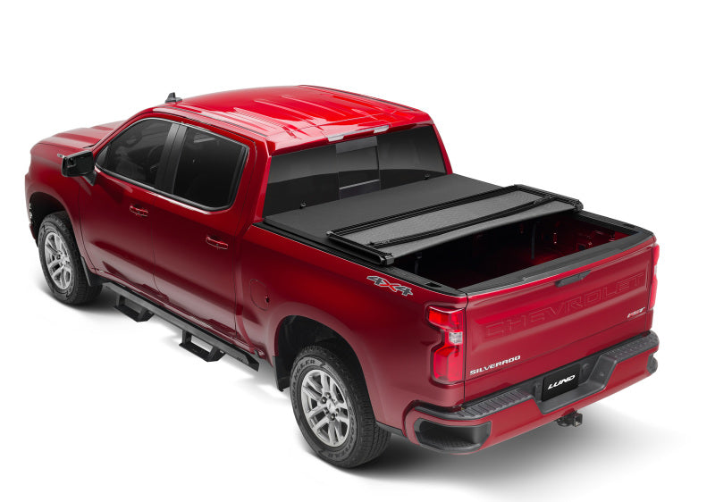 Lund 99-07 Chevy Silverado 1500 (6.5ft. Bed) Genesis Elite Tri-Fold Tonneau Cover - Black 95853