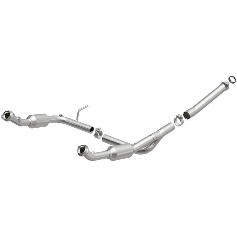 MagnaFlow Conv Direct Fit OEM 2004-2005 Ford Explorer/Mercury Mountaineer Underbody 4551013 Main Image