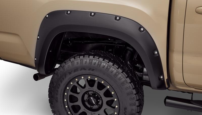 Bushwacker 16-18 Toyota Tacoma Pocket Style Flares 2pc 60.5/73.7in Bed - Black 30048-02 Main Image