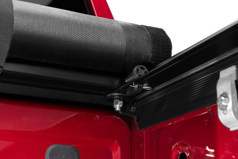 Lund 99-07 Ford F250/F350/F450 Super Duty (8ft bed) Genesis Roll Up Tonneau Cover - Black 960253