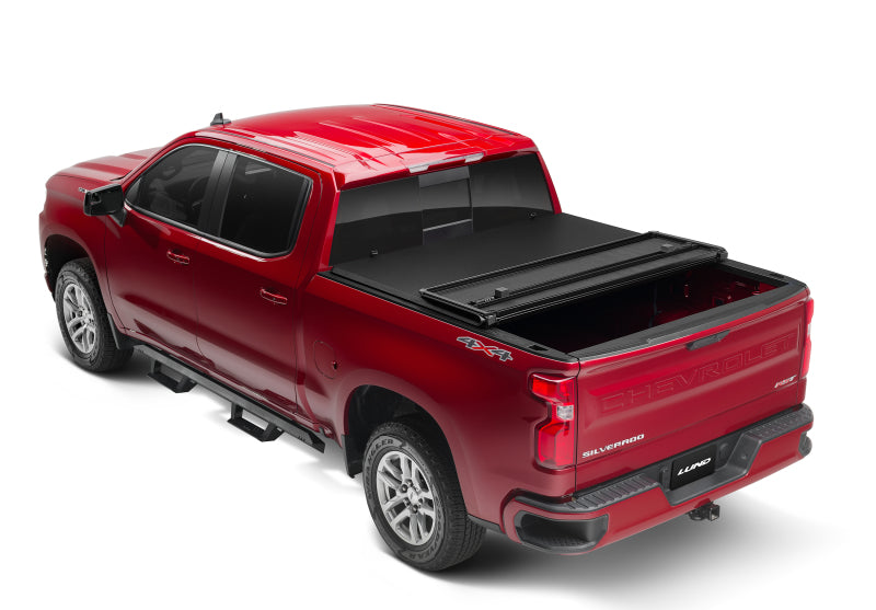 Lund 07-13 Chevy Silverado 1500 Fleetside (5.8ft. Bed) Hard Fold Tonneau Cover - Black 969155