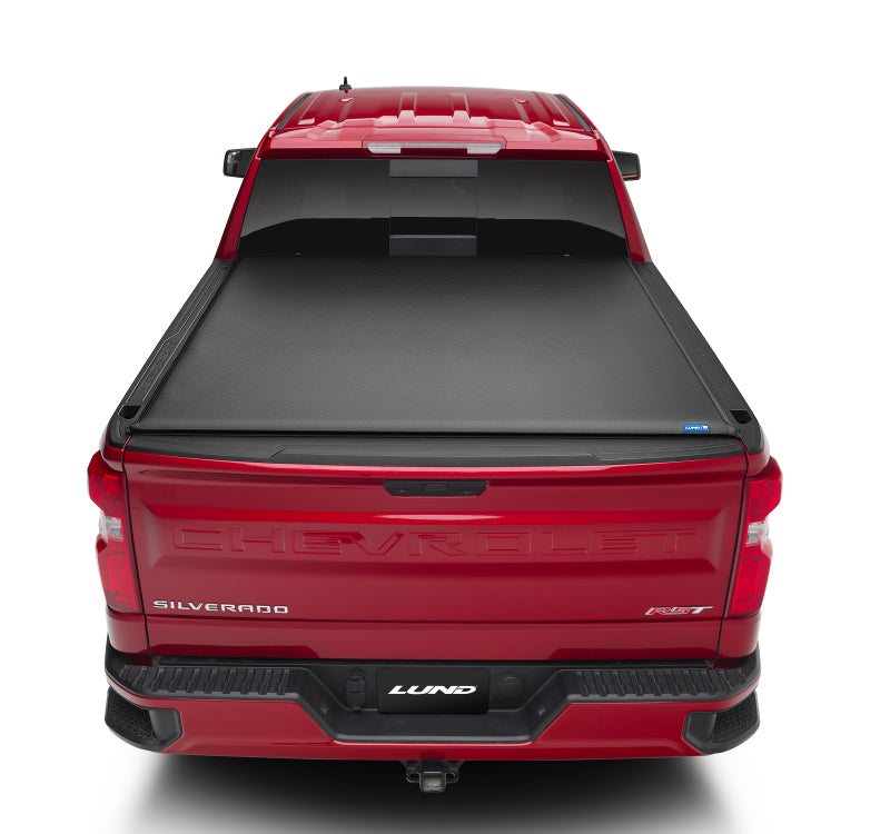 Lund 2019 Chevrolet Silverado 1500 (5.5ft. Bed) Genesis Roll Up Tonneau Cover - Black 960292