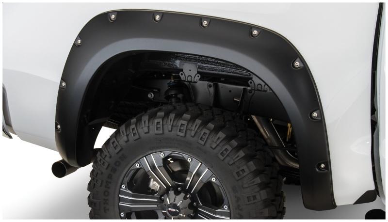 Bushwacker 07-13 Toyota Tundra Fleetside Pocket Style Flares 2pc 66.7/78.7/97.6in Bed - Black 30024-02 Main Image