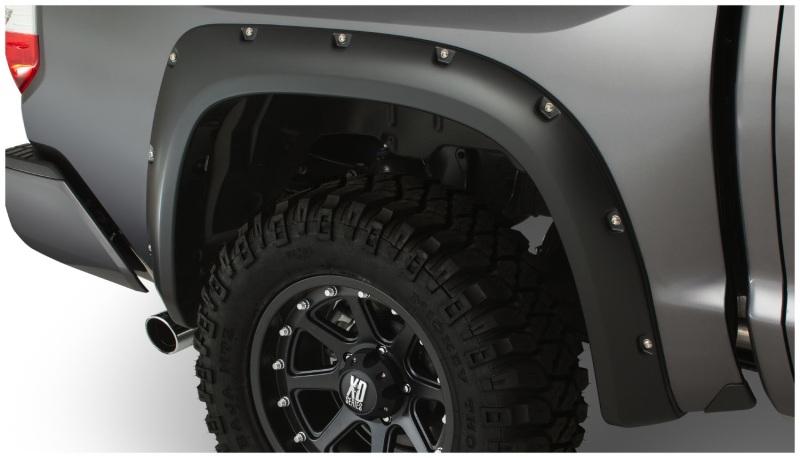 Bushwacker 14-18 Toyota Tundra Fleetside Pocket Style Flares 2pc 66.7/78.7/97.6in Bed - Black 30040-02 Main Image