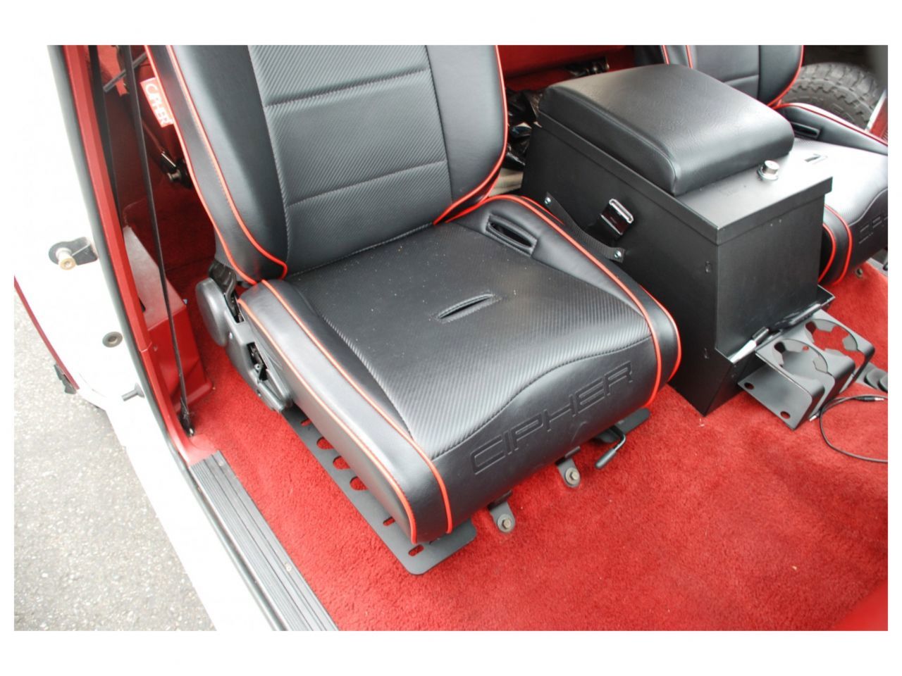 Planted Technology Vehicle Seat Base SB256PA Item Image