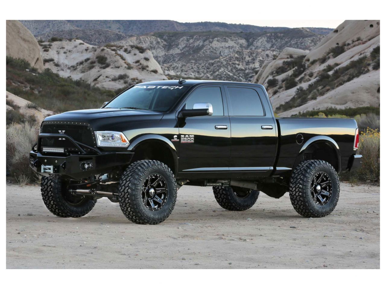Fabtech 7"4 Link System w/Coil Spring & Performance Shocks